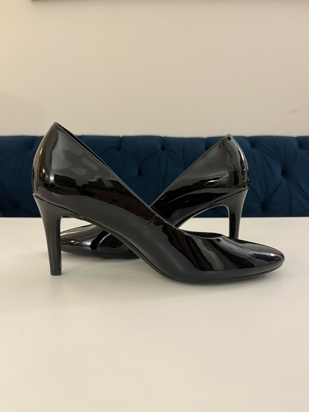 Taryn Rose Black Patent Leather Pointed Toe Heels - Size 7.5